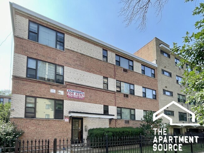 Building Photo - 6002 N Kenmore Ave
