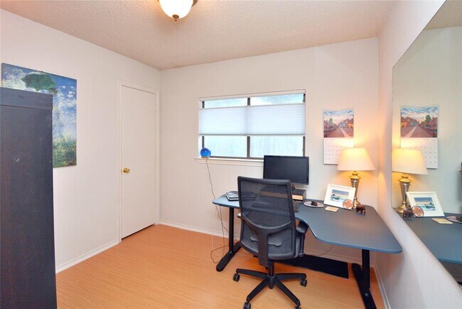 Building Photo - 3013 Cottonweed Trail