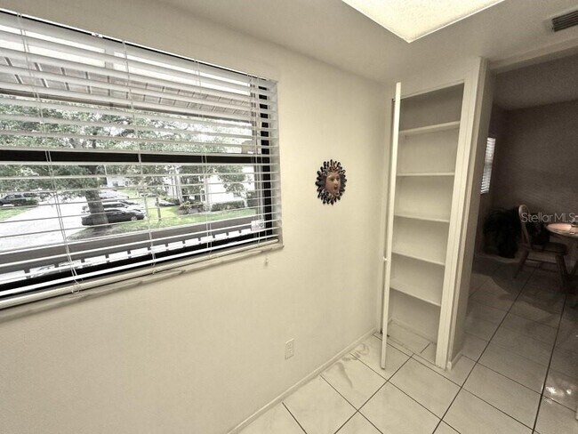Building Photo - 3034 Eastland Blvd