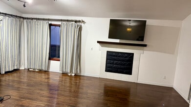 Building Photo - 200 Harvest Way