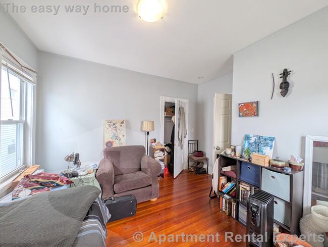Building Photo - 41 Belknap St