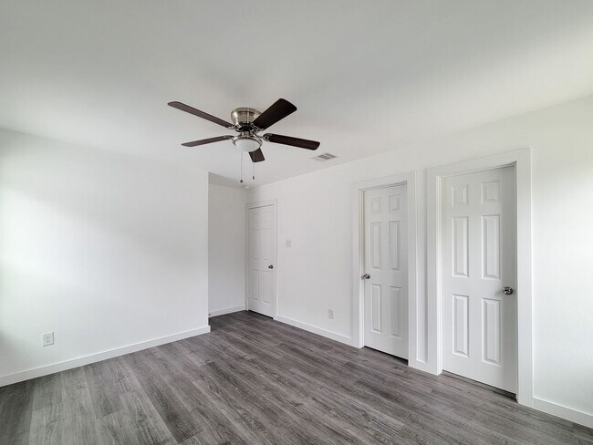 Building Photo - This newly constructed 3-bedroom, 2-bathroom unit offers modern living with 1,150 sq ft of space....