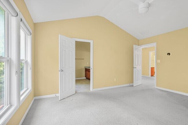Building Photo - 477 Bridgeton Cove NE
