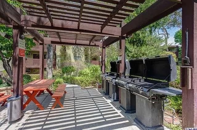Community Grills - 5830 Benner St