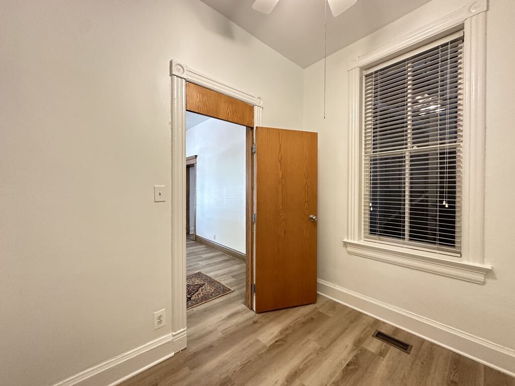 Building Photo - 3532 N Ashland Ave