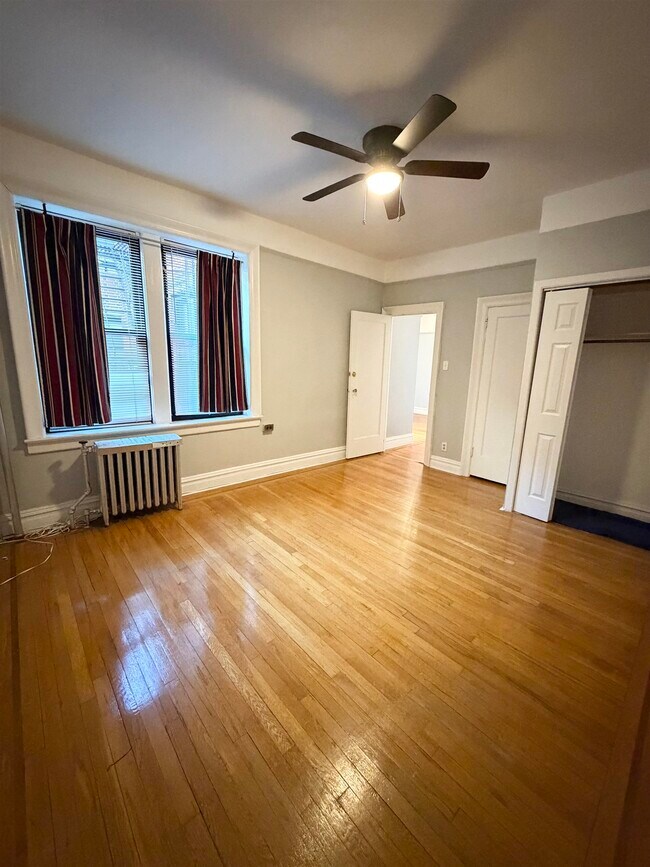 Building Photo - 3718 Park Ave