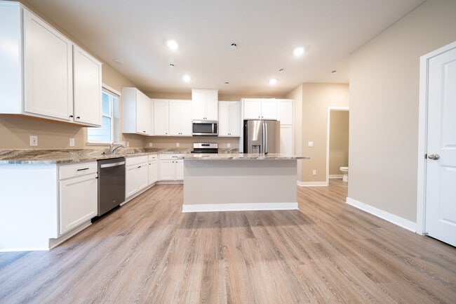 Building Photo - 16415 Jaffna Pl