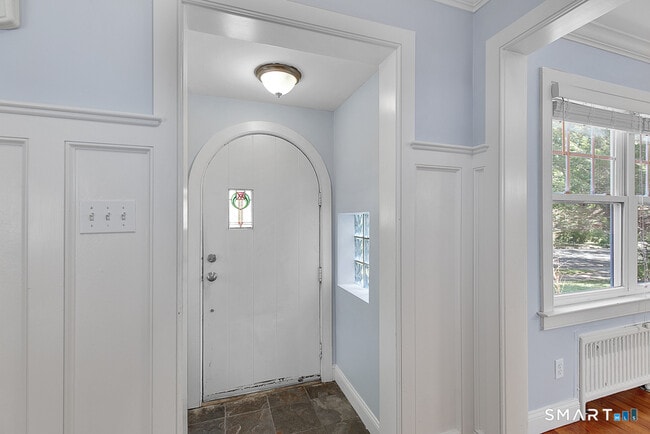 Building Photo - 134 Dyer St