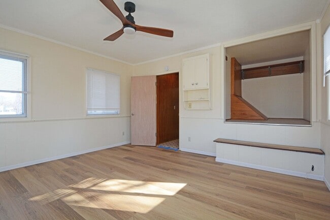 Building Photo - 3024-3024 S 39th Ave