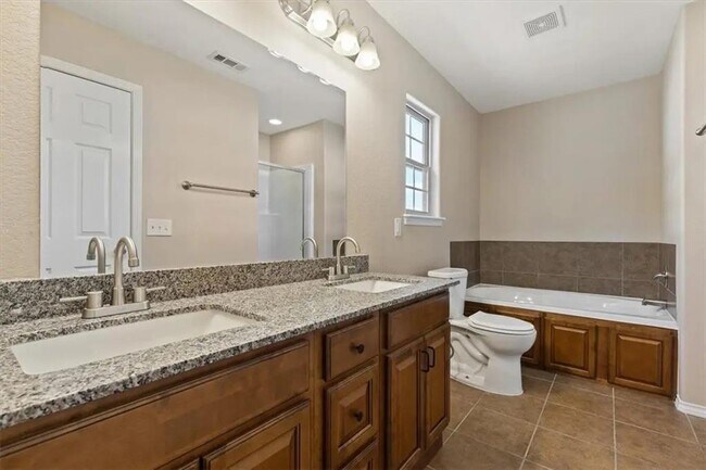 Building Photo - 2705 SW Greensprings Rd