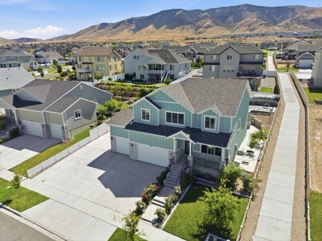 Building Photo - 2877 S Greenhead Dr