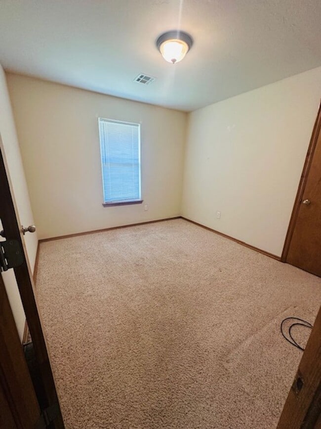 Building Photo - New Paint and Flooring - Moore Schools - O...