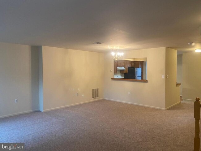 Building Photo - 5604 Gresham Ln