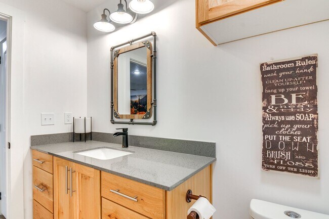 Building Photo - FC A4