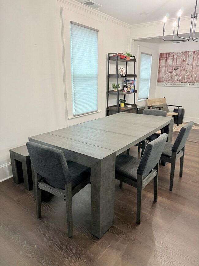 Building Photo - 2936 Oceola St