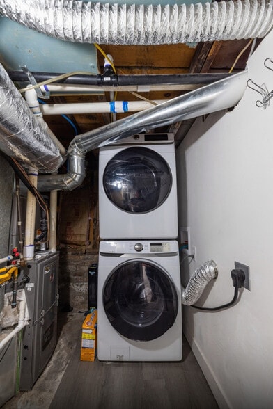 Building Photo - 1219 W 500 S