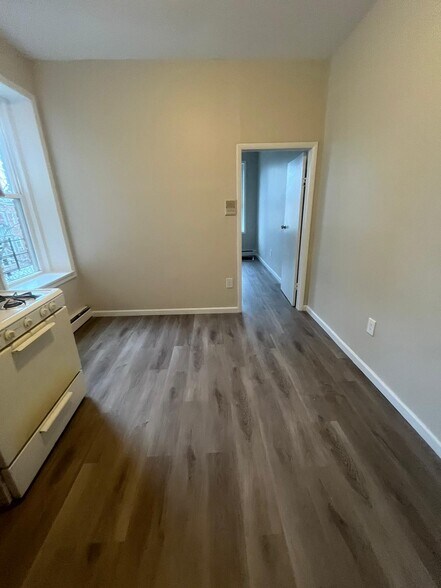 89 Mt Prospect 1C - 87 Mount Prospect Ave