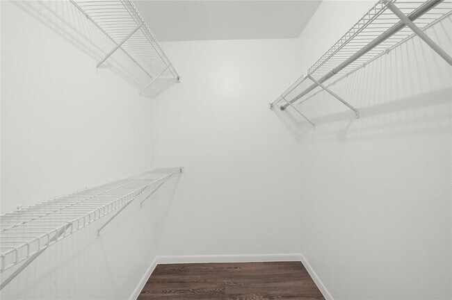 Building Photo - 8425 Hearth Dr