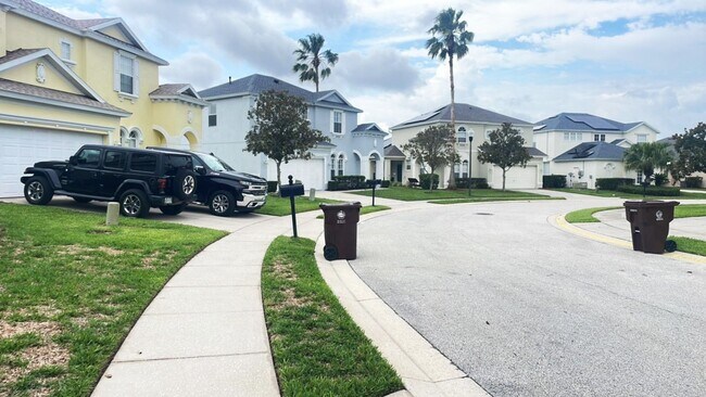 Building Photo - 4 BR 4 BA     POOL HOME     Calabay Park a...