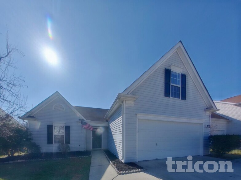 Building Photo - 5806 Shining Oak Ln