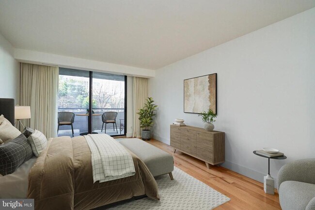 Building Photo - 1800 Old Meadow Rd