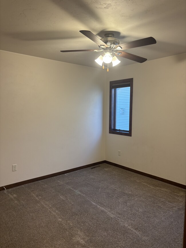 Building Photo - 2382 Jacobsen Rd