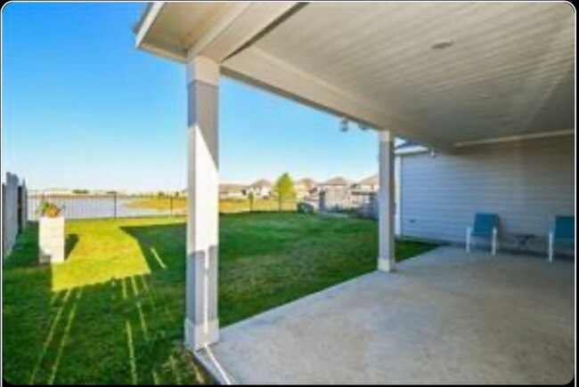 Building Photo - 4810 Emerson Mnr