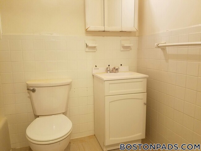 Building Photo - 1799 Centre St