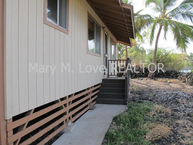 Building Photo - ALII DRIVE 2 BD /1BA SINGLE FAMILY HOME 77...