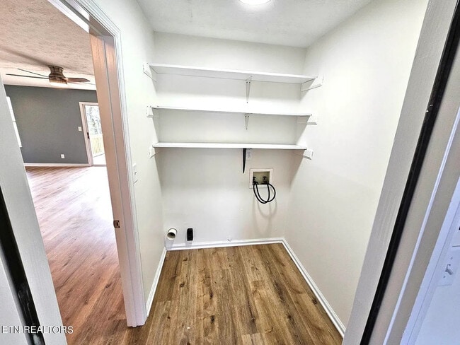 Building Photo - 801 Josepi Dr