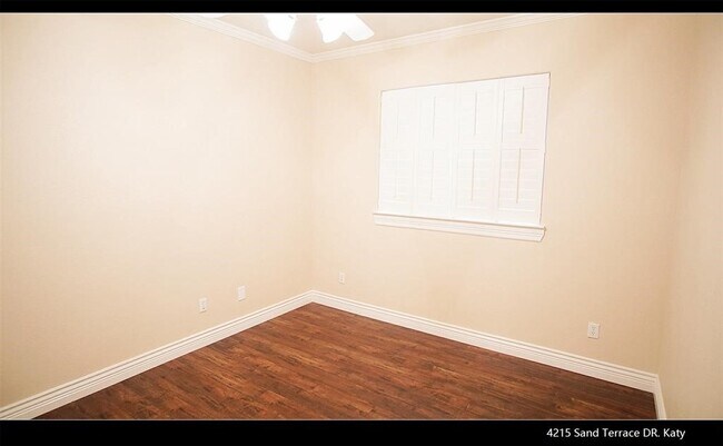 Building Photo - 4215 Sand Terrace Dr