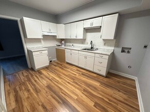 Building Photo - 19 Market St