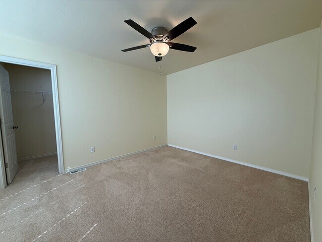 Building Photo - 4 Bedroom DuPont Home for Rent w/AC