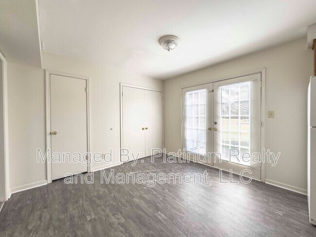 Building Photo - 1603 Minglewood Dr