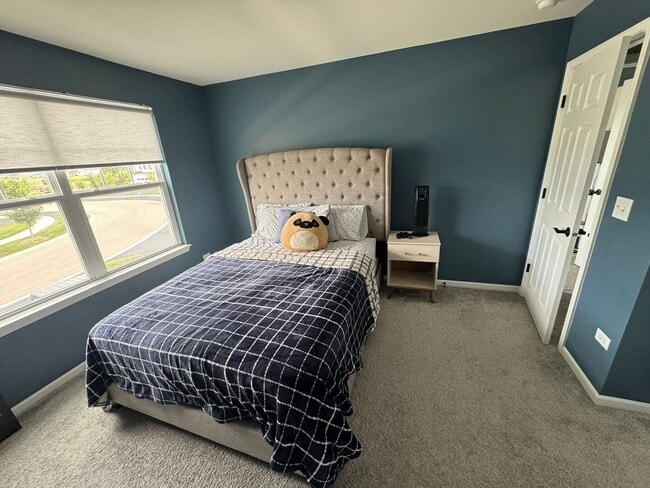 Building Photo - 12648 S Talbot Cir