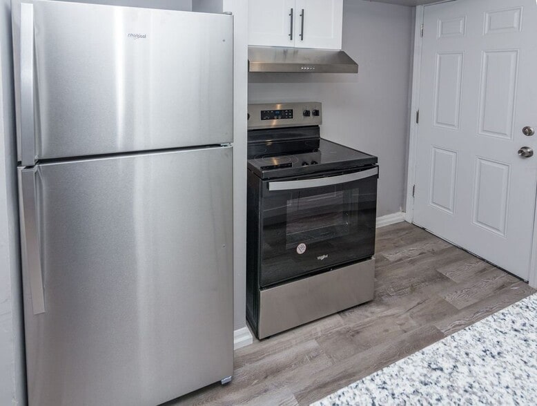 Building Photo - 6133 S Indiana Ave