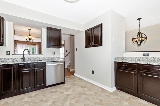 Building Photo - New Market West Rental