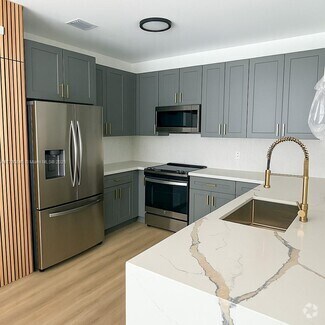 Building Photo - 2121 NW 45th St