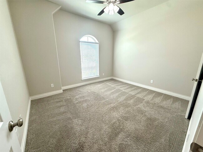 Building Photo - 29122 Parker Heights Ln