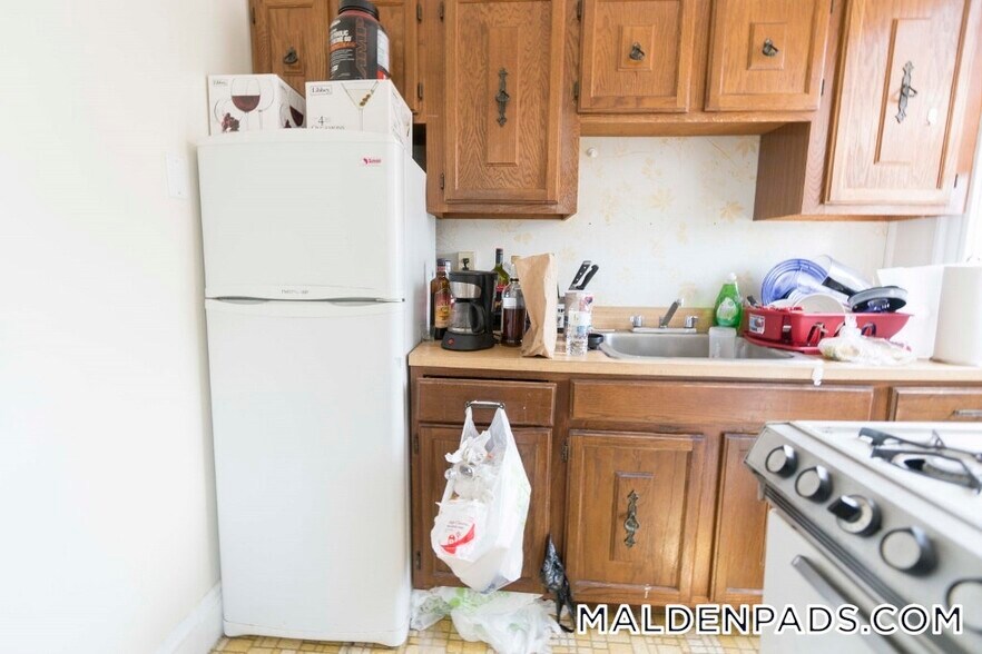 Building Photo - 17-19-19 Washington St S