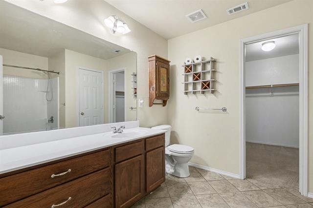 Building Photo - 1349 Hillside Dr