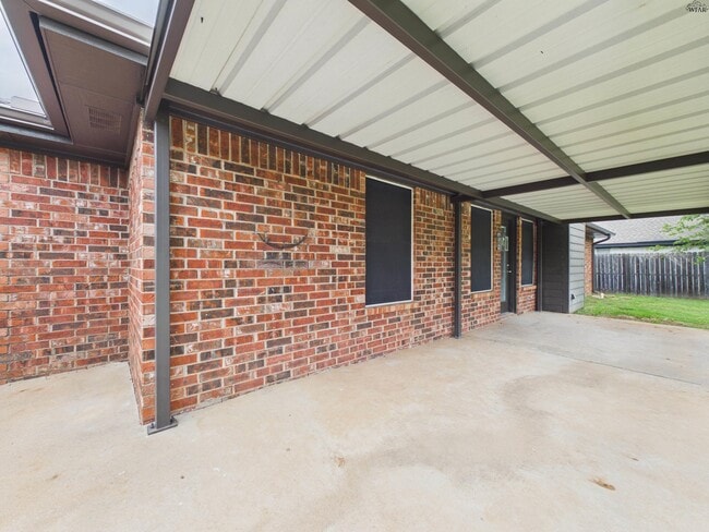 Building Photo - 5213 Air Force Dr