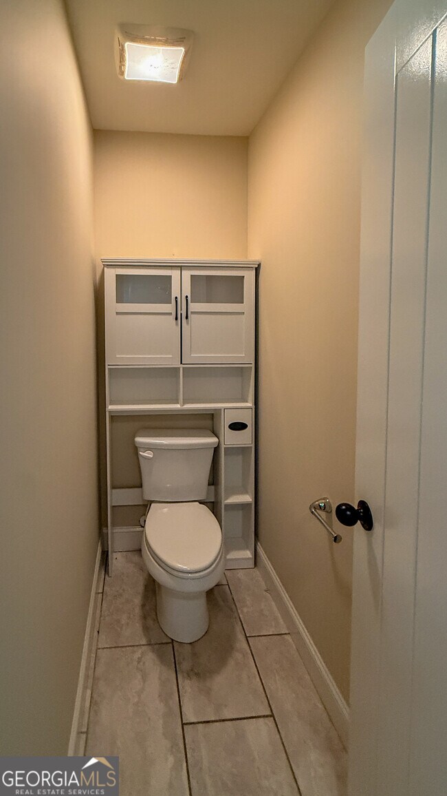 Building Photo - 338 Brookstone Dr