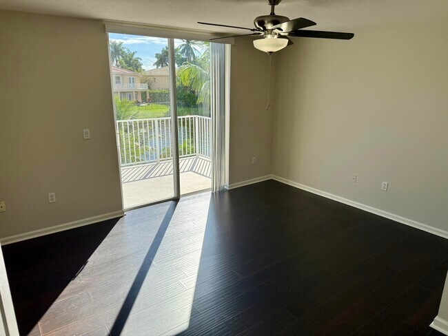Building Photo - 6509 Stonehurst Cir