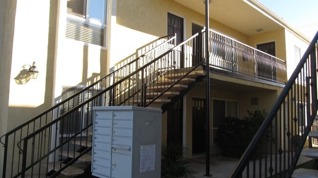 Building Photo - Spacious 1 bedroom at the beach