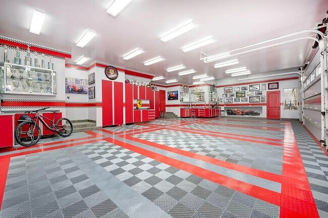 Building Photo - 6100 Terracina Ct