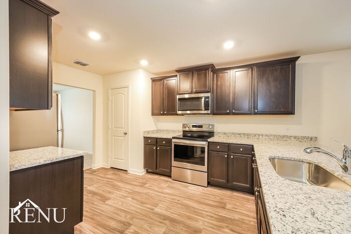 Building Photo - 10922 Chatham Ct