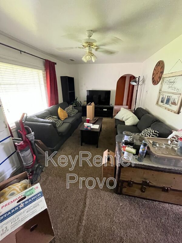 Building Photo - 629 E 180 N