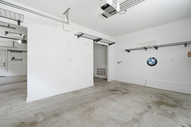 Building Photo - 3308 Kline Dr