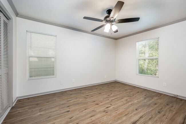 Building Photo - 723 Glen Rhea Dr